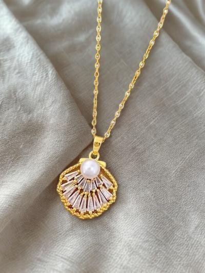 Pearl Tide Seashell Necklace